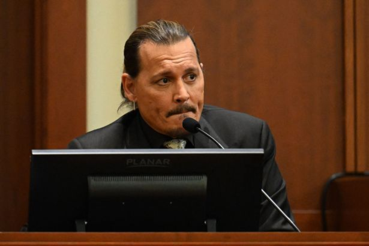 约翰尼·德普|德普与前妻互诉诽谤案和解，女方将赔偿百万美元，但并不打算认罪