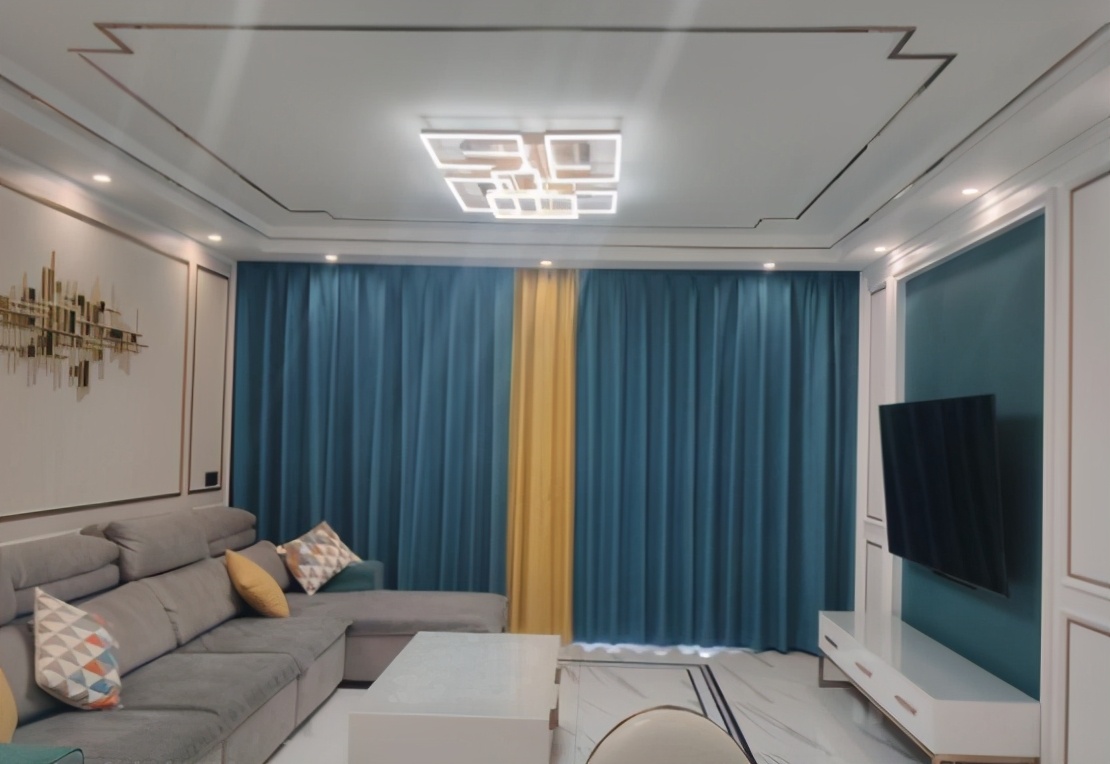 第二套新房装修完毕，四室两厅装修太漂亮了，客餐厅最令人满意