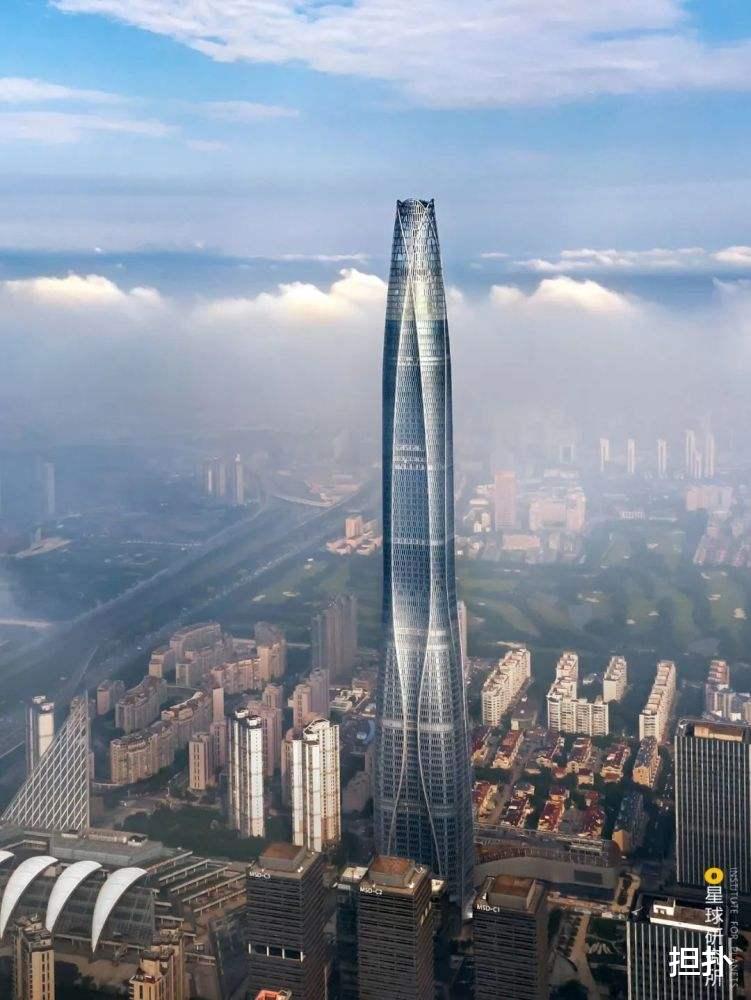 |限高令来了，500米以上超高层成历史，郑裕彤家族坐拥2栋成为赢家