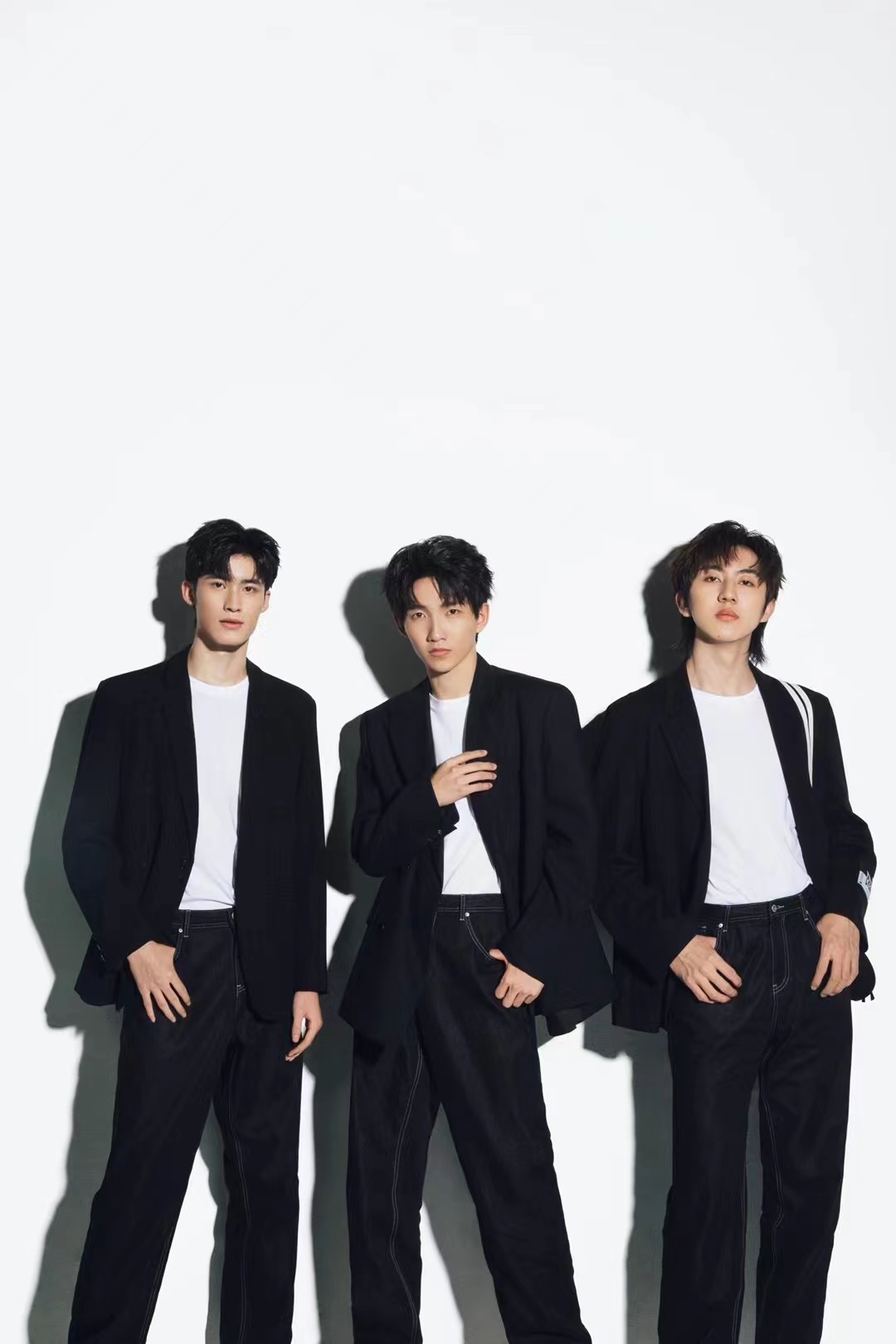 |『  风华少年团  』“黑白之间不止AB两面！”