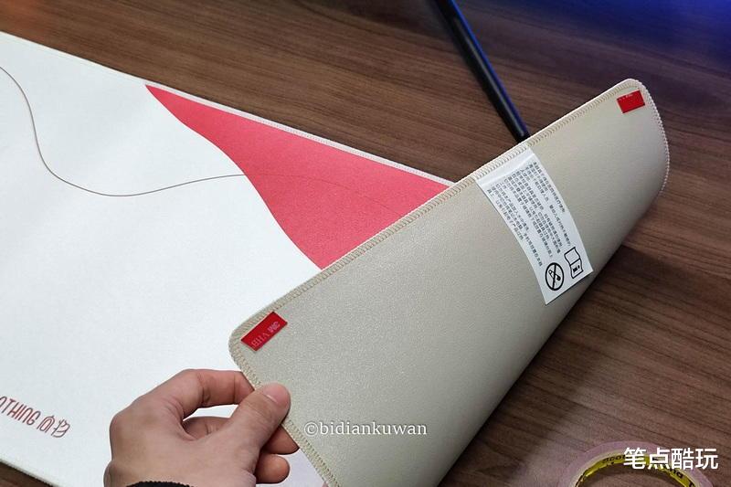 向物发热暖桌垫评测:天凉手不冷,午休暖融融