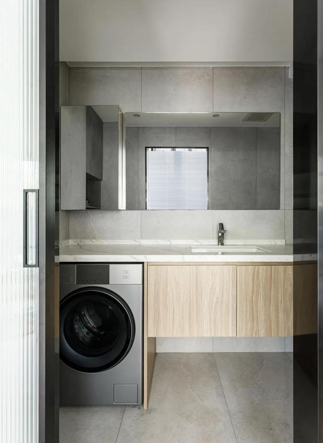 她家仅33㎡,却装出了“别墅范儿”,颜值与实用并存,太美了!