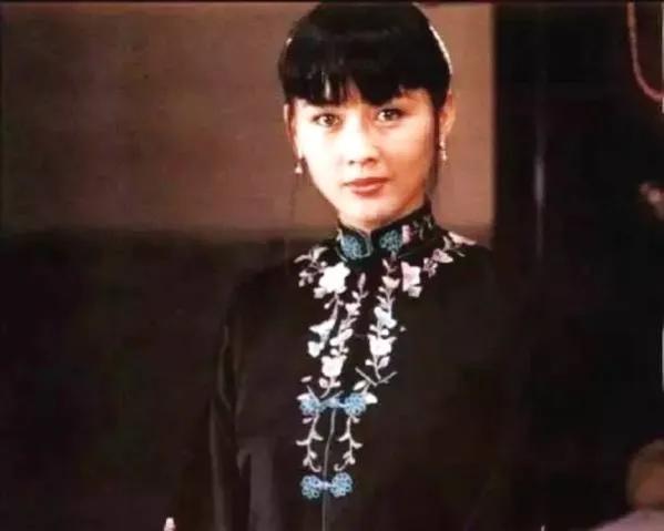 李琳|李琳:一嫁导演,二婚奥运冠军,如今51岁无儿无女却被宠成公主