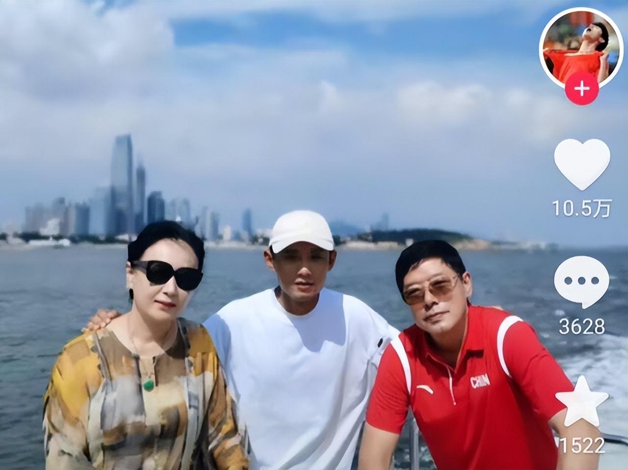 张继科|张继科妈妈60岁生日!气质状态更像40岁,如今只牵挂儿子婚姻问题