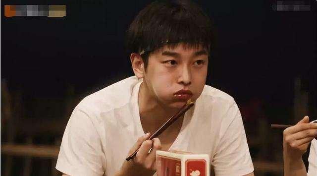 |演公公出道，在镜头前吃张艺兴的剩饭，彭昱畅的成名路