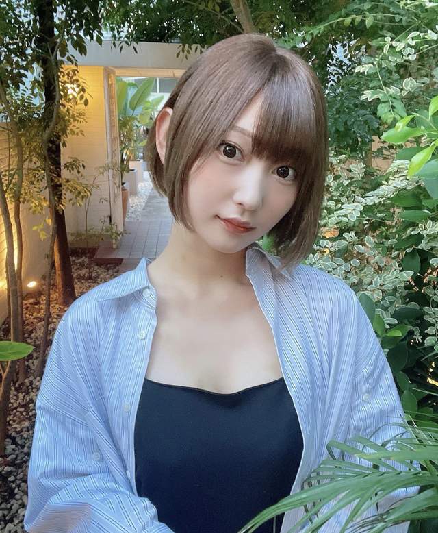 酒吧|日本23岁女星转行去酒吧工作！曾是百万女团顶流，发文承认后遭骂