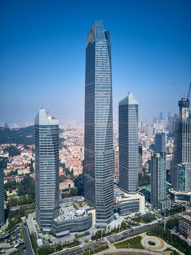 厦门|2021年中国新增6座超300米摩天大楼，数量领跑全球