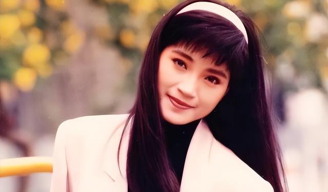 方季惟:事业巅峰身患癌症,迷倒众人却终身不嫁,55岁过成这样!