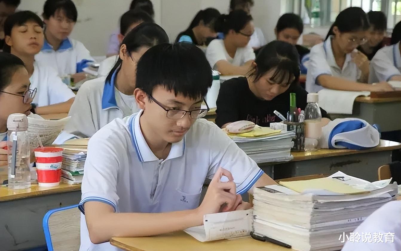 大学|华为校招专业排行榜出炉,7类专业颇为吃香,月薪可达14.5K以上