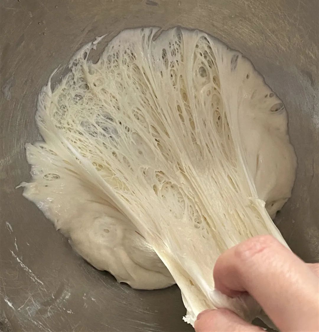 一口沦陷的香辣豆腐包，一口气干了三个
