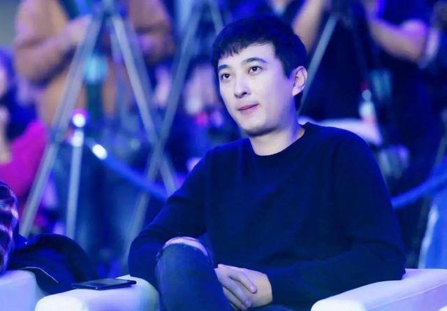 张铁林|2天曝出9个瓜，车祸、被约谈、月子期间被出轨、娱乐圈真的生猛