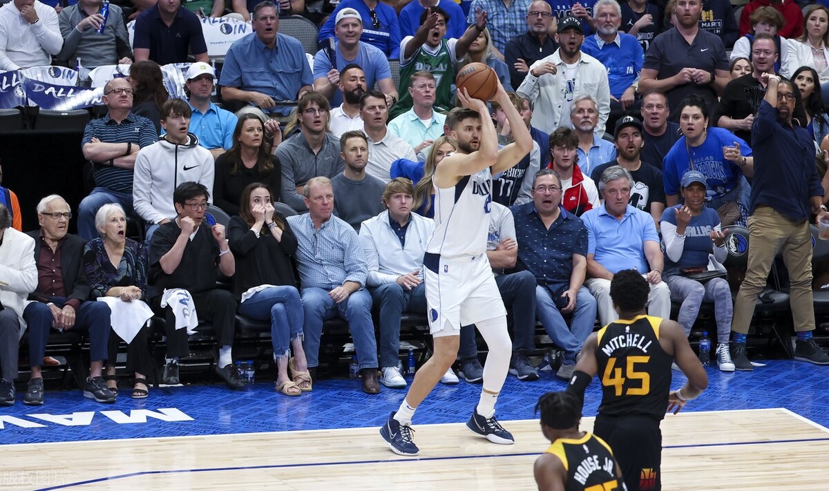 独行侠|21日NBA：爵士-独行侠：五小阵容有奇效，为东契奇赢得康复时间！