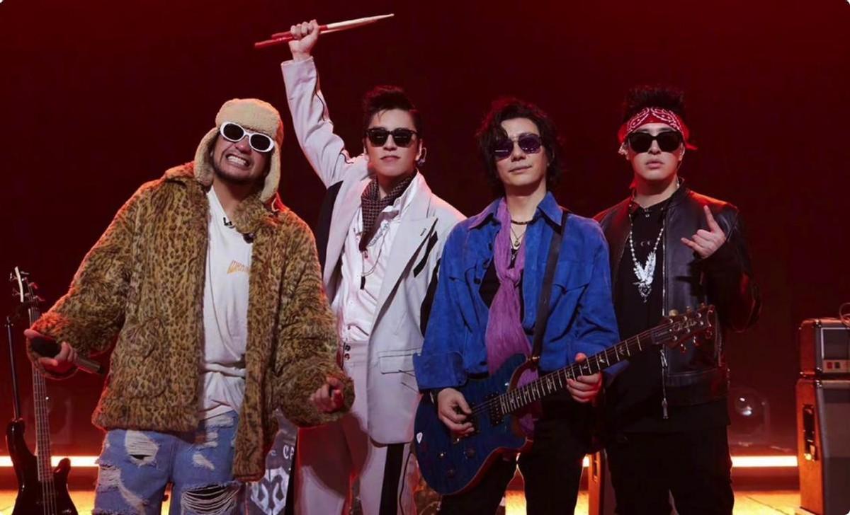 苏有朋|狂甩张智霖，个人排名跃居第一，这位49岁中年鲜肉凭啥这么拽