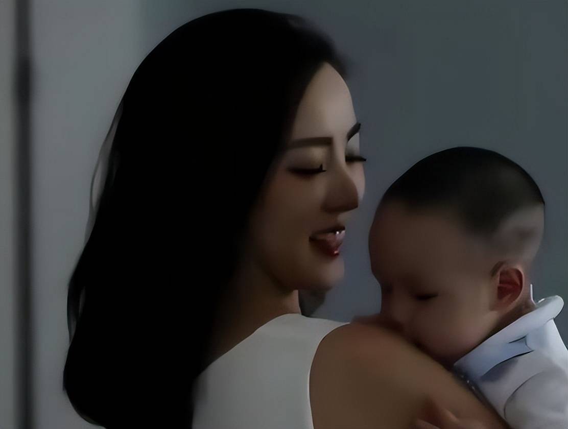 李思思|李思思从央视离职再添铁证！女方本人开始带货了