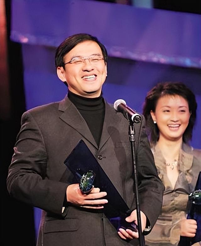 朱迅|朱迅：7次登上春晚，与王志走过18年，86岁母亲独居异国让人泪目