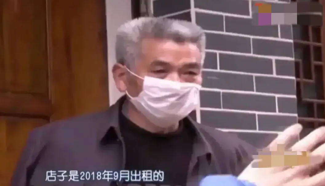 四川成都,男子的餐馆生意不好,想请房东大爷降点租金,被大爷一口拒绝!