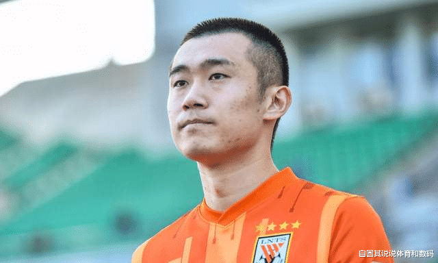 泰山队|泰山队一线队新赛季前需离队的球员，李海龙、田鑫和黄聪、刘超阳