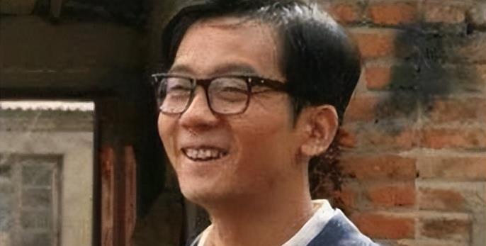 陈创|陈创：演活了“狗”，也演出了福贵的悲惨，如今47岁就头发花白