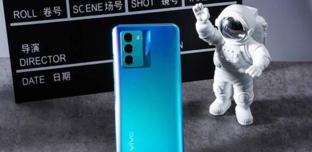 vivo|VivoS14很激进，科技感十足的外观，天玑9000是重点