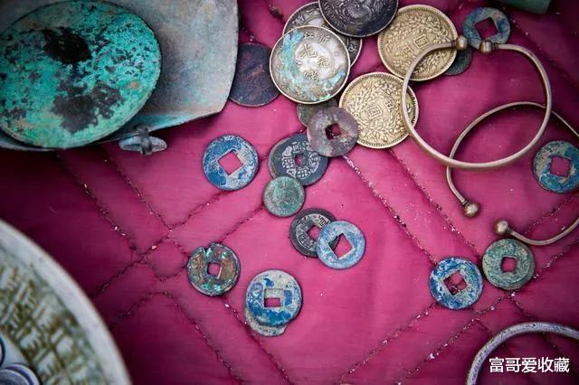 |在古玩城地摊上,还可以捡漏吗?