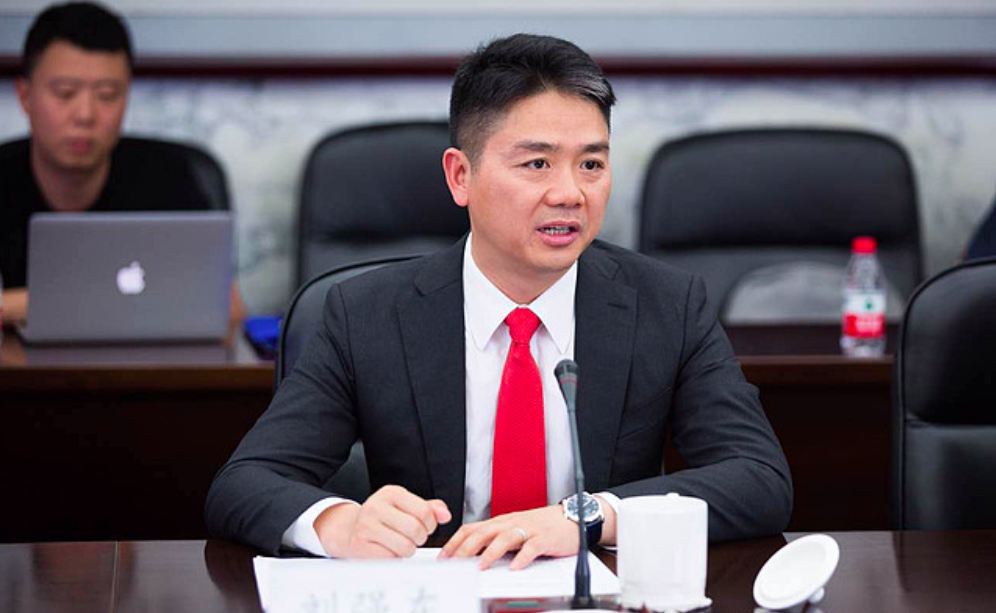 徐雷|刘强东垂帘听政，徐雷尴尬“失声”