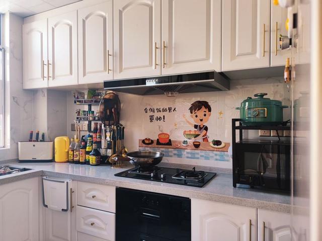 成都90后小伙拒绝“过度装修”,把110㎡房子装得干净舒适,真羡慕