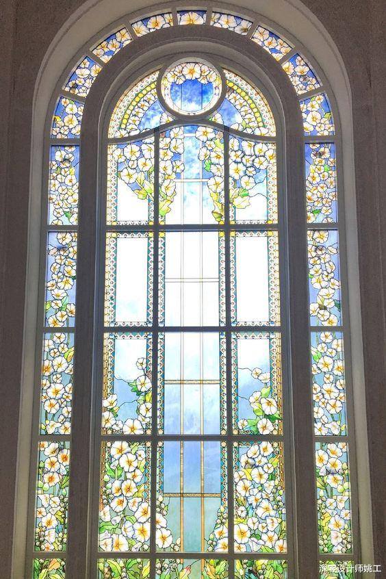 如何在家里打造最美玻璃？适当做成拼花玻璃，放在哪儿都是一幅画