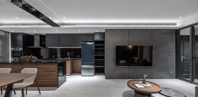 发现一位IT男的家,宅男的家可真酷,精致的让很多女生汗颜