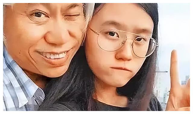|林靖恩：和大自己40岁的父亲好友恋爱，台湾爷孙恋，现状令人唏嘘