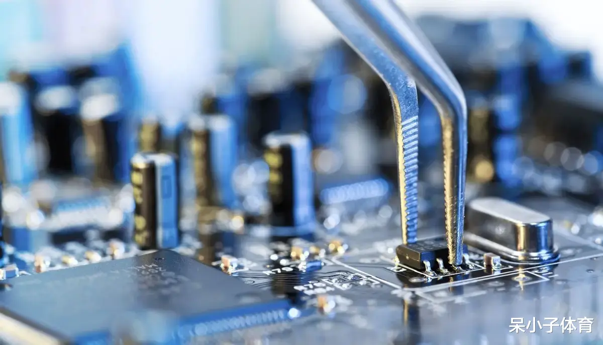 半导体|韩媒:美国正在考虑限制向中国存储半导体制造商出口美国半导体制造设备