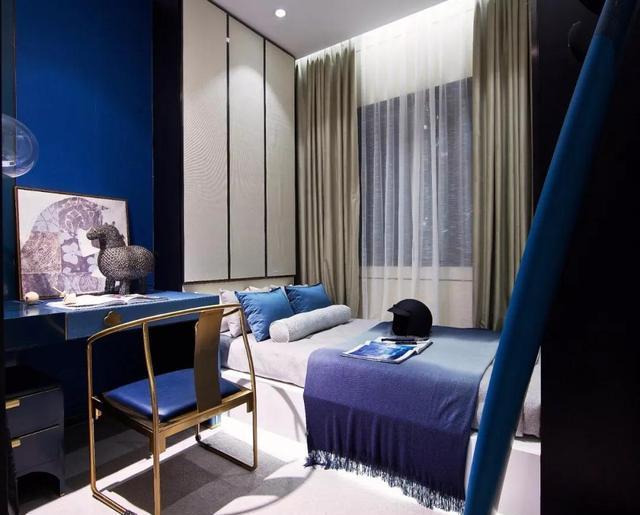 装修时窗帘的颜色怎么选择,才能与家中的环境更搭配?