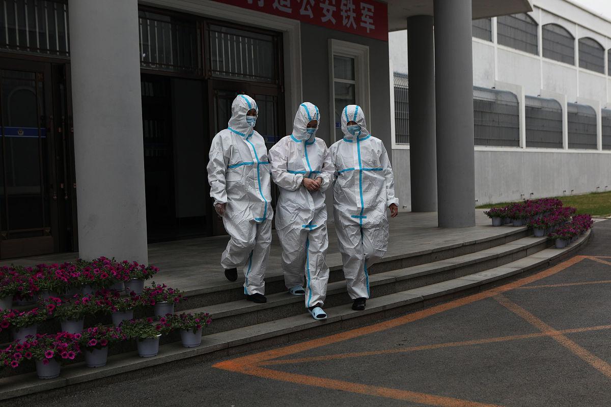 诈骗50万元,派出所打电话就去配合了,有机会判处缓刑么?