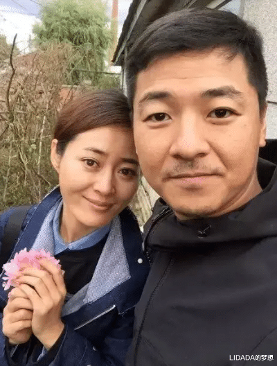 齐奎|知名演员国丽娜：嫁初恋老公齐奎，恩爱二十多年生两子，幸福美满