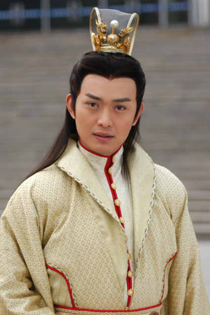 黄海冰|演员黄海冰:不怨前妻坚持丁克,再婚娶小12岁娇妻后获得双重幸福