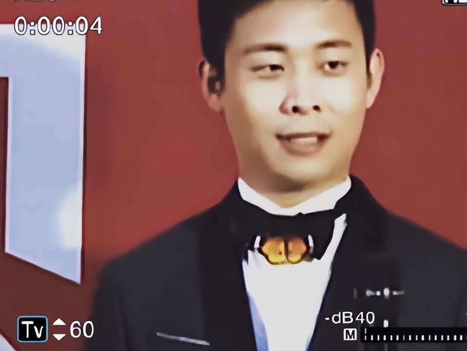 张译|张译照顾出车祸的初恋女友十年，领奖时一只蝴蝶落在他胸口不离开