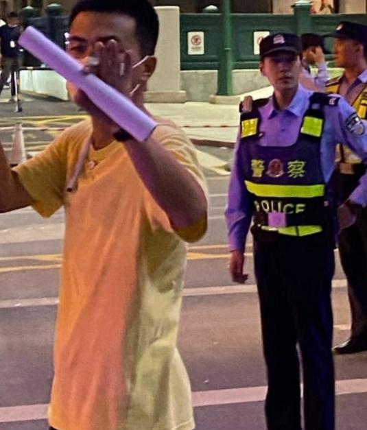 张若昀 明星为了减肥很拼：张若昀为拍戏瘦成三角脸，吴谨言十岁开始节食