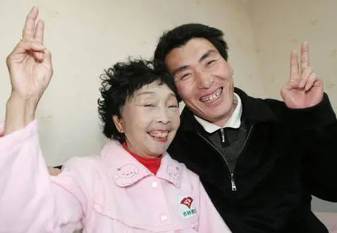 李玉成|网友：大小老婆可还行！马玉琴被接回家，与李玉成新欢相处融洽