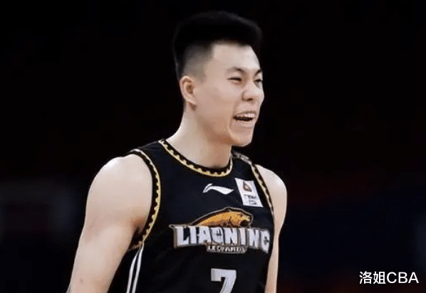 张镇麟|CBA三消息：上海双主力腿受伤，孙铭徽无人可挡，张镇麟效率第一