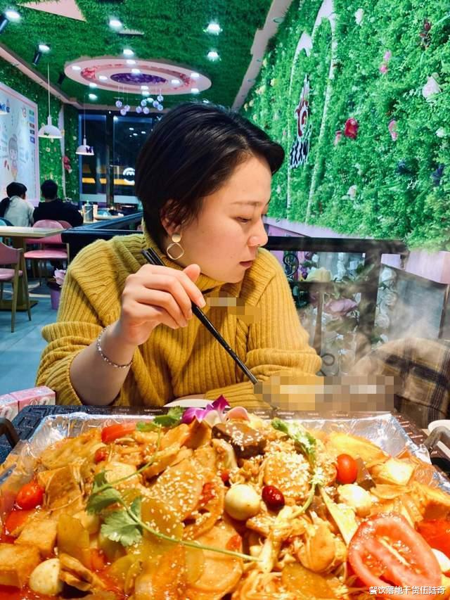 餐饮老板：这都敢干，活该你倒闭，千万别伤害顾客