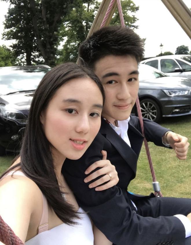 何超欣|“天选之女”何超欣：赌王最宠爱的女儿，活成了传统大家闺秀的模样