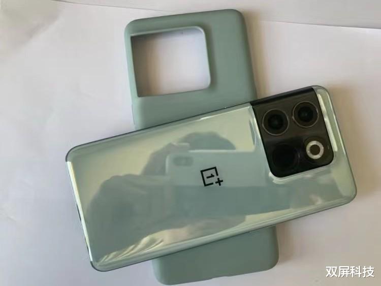 红米手机|16GB+256GB跌至2719元，骁龙8+满血版加持，从雷军虎口夺食