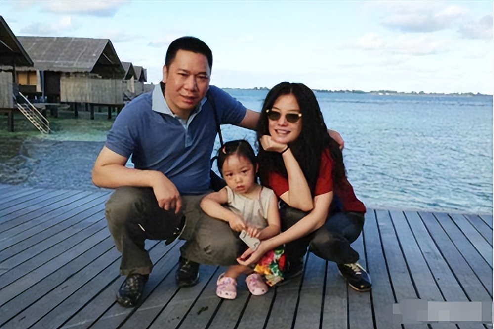 赵薇|被封杀的赵薇：不止亲日辱华，这五大事件才是真原因