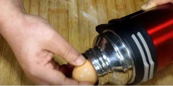 上班族|鸡蛋放进保温杯，好多人不懂有啥用，上班族不用早起了，太棒了！