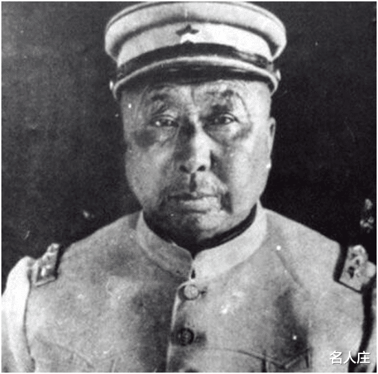 森美|王薇薇：72岁高龄，身穿泳衣身材却像少女，一头秀发更显活力