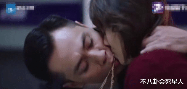 吻戏|面条吻、伸舌头、嘴亲肿,吻戏阴影来袭,个个辣眼睛