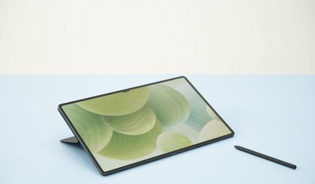 三星|当折叠屏星机邂逅Galaxy生态产品为生活创造更多可能