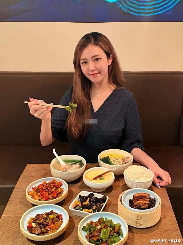 餐饮老板：十几块钱的快餐，还学人家搞这个，吃饱了撑着吧？