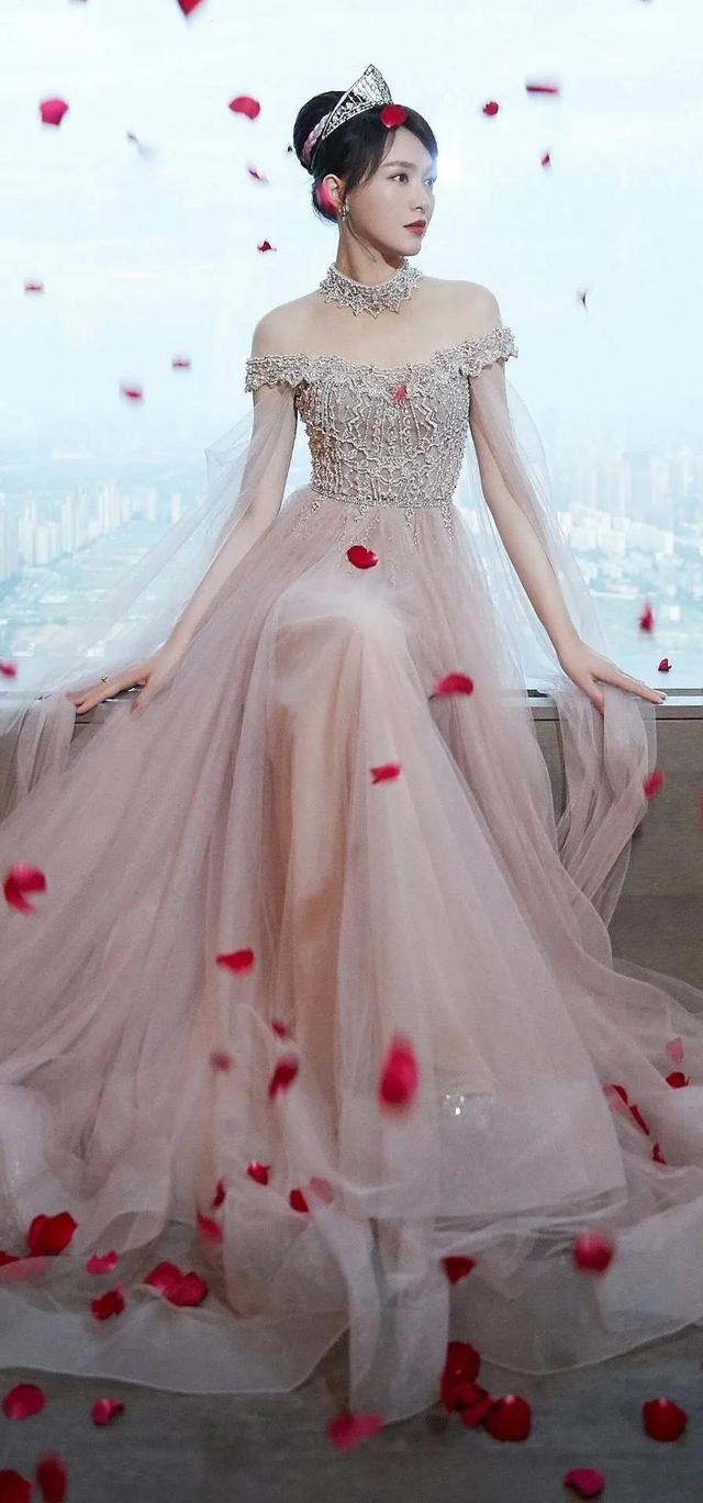 唐嫣|唐嫣:最美是你语笑嫣然时