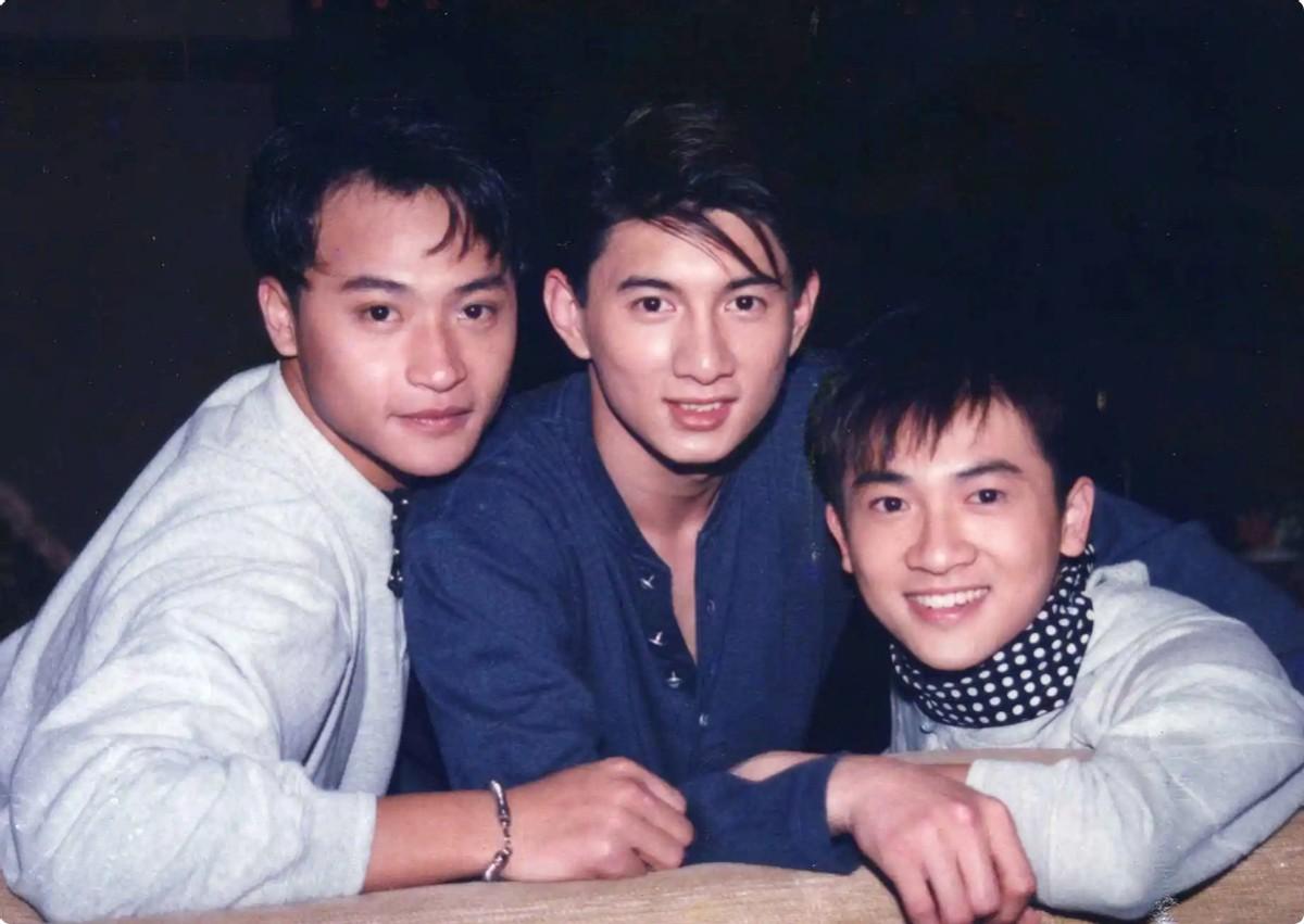 苏有朋|狂甩张智霖，个人排名跃居第一，这位49岁中年鲜肉凭啥这么拽