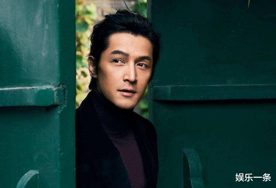 胡歌|胡歌出演《县委大院》被嘲，粉丝放数据图打脸黑子，网友：胡歌都敢碰瓷